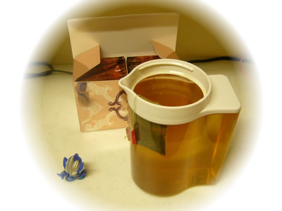 金の美茶容器の画像